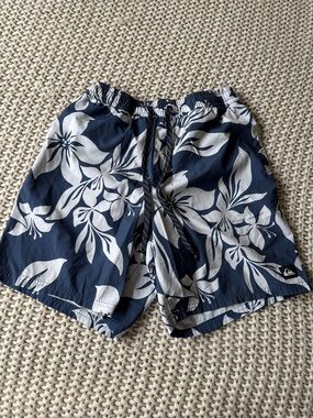 Quiksilver Navy and White Floral Bermudas